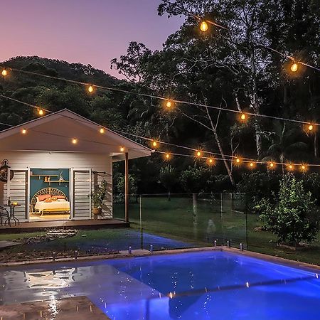 The Poolhaus Retreat - Peaceful Private Studio Valdora Exterior foto