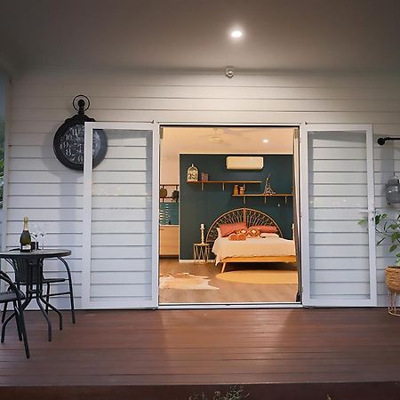 The Poolhaus Retreat - Peaceful Private Studio Valdora Exterior foto
